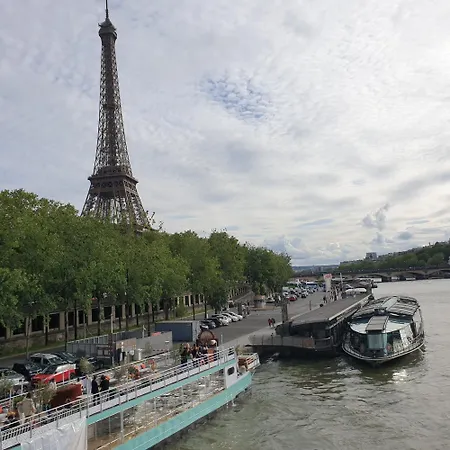 Studio Eiffel Tower Trocadero Paris Exterior photo